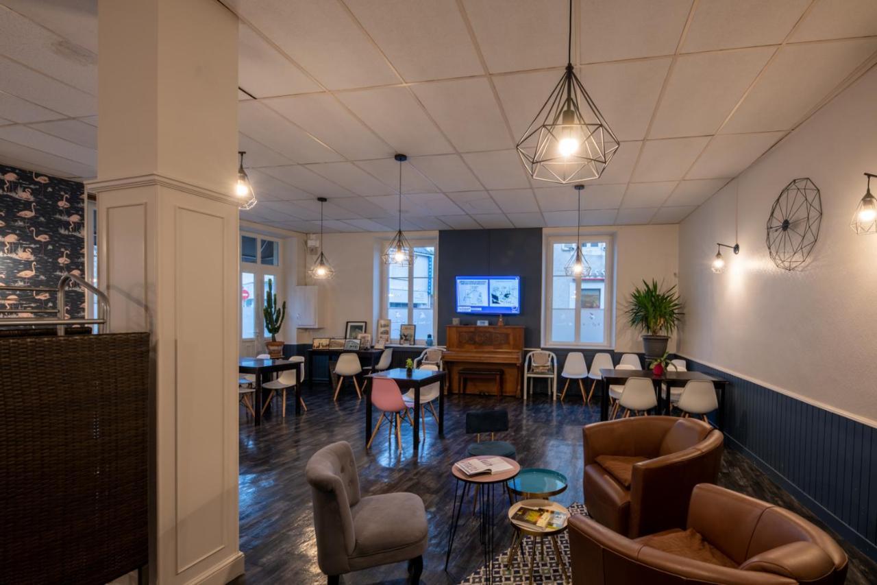 Logis Hotel Au Croissant Buzancais Экстерьер фото