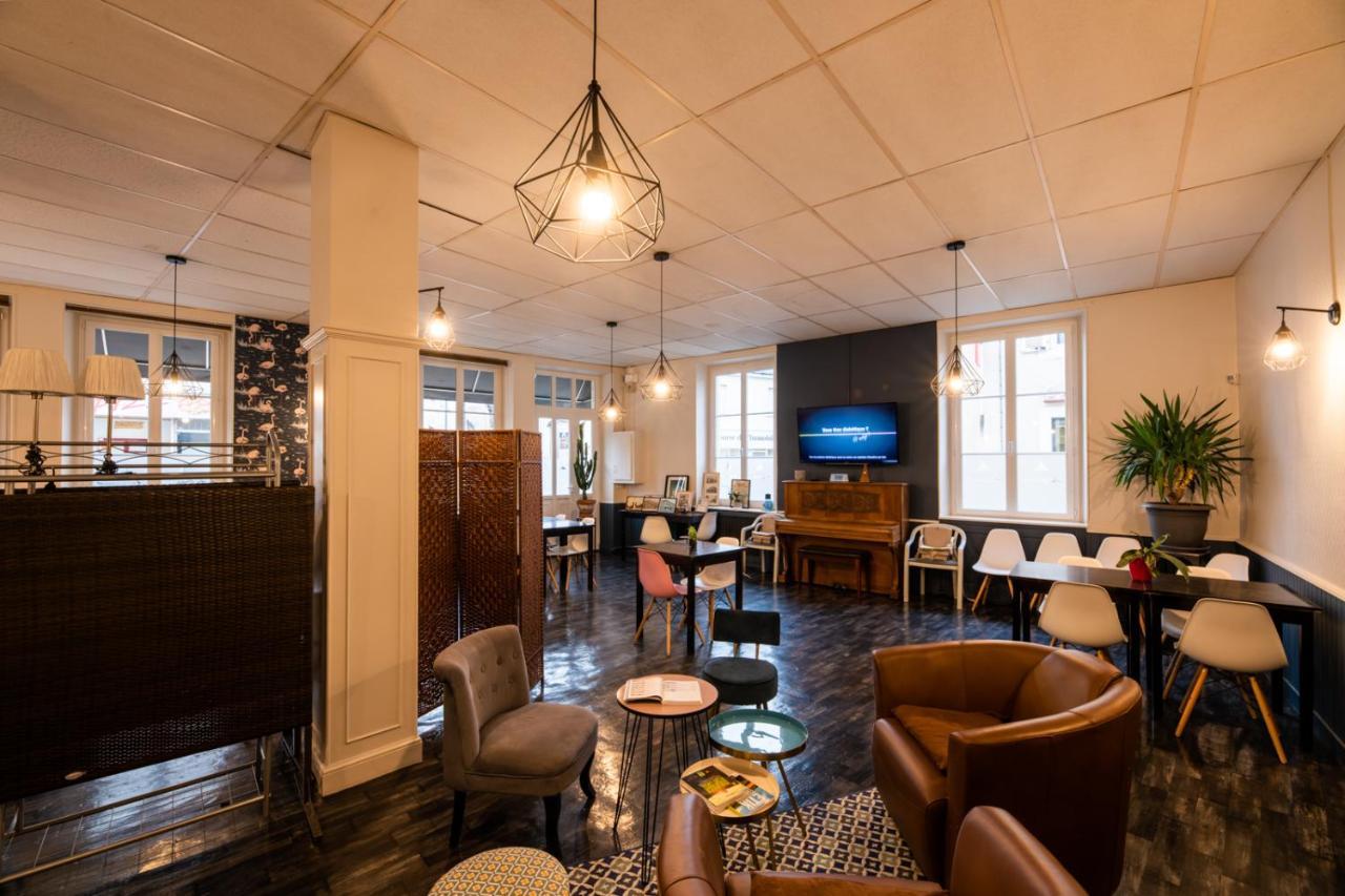 Logis Hotel Au Croissant Buzancais Экстерьер фото