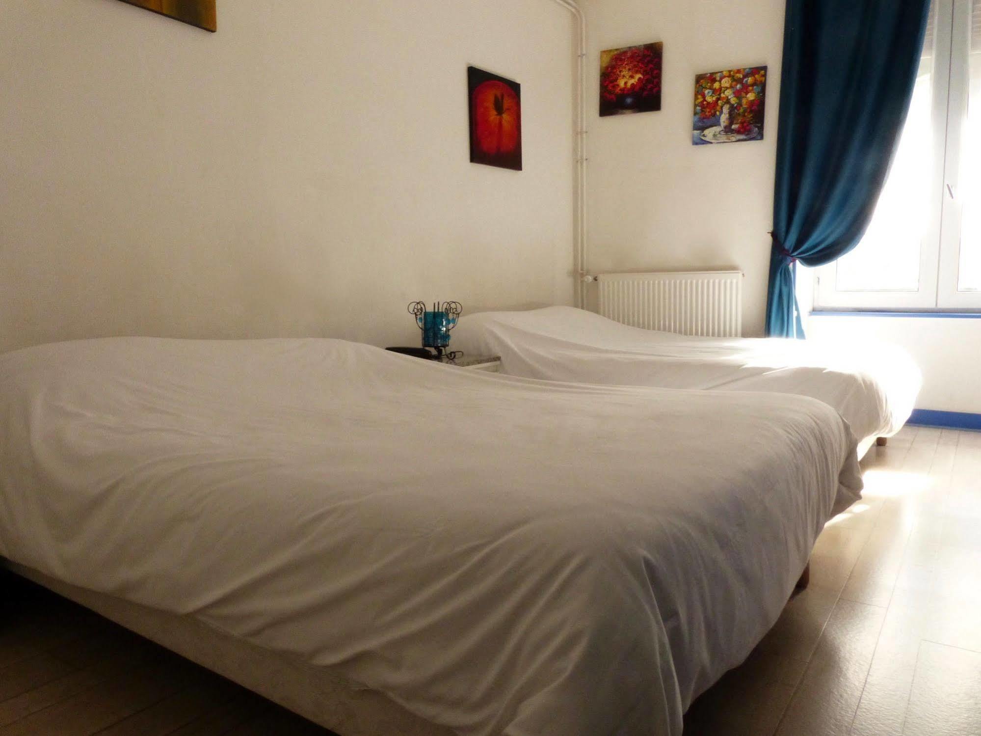 Logis Hotel Au Croissant Buzancais Экстерьер фото